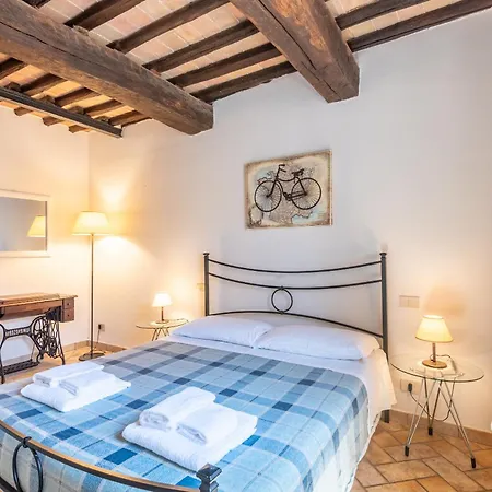 Podere Il Moro Farm stay *